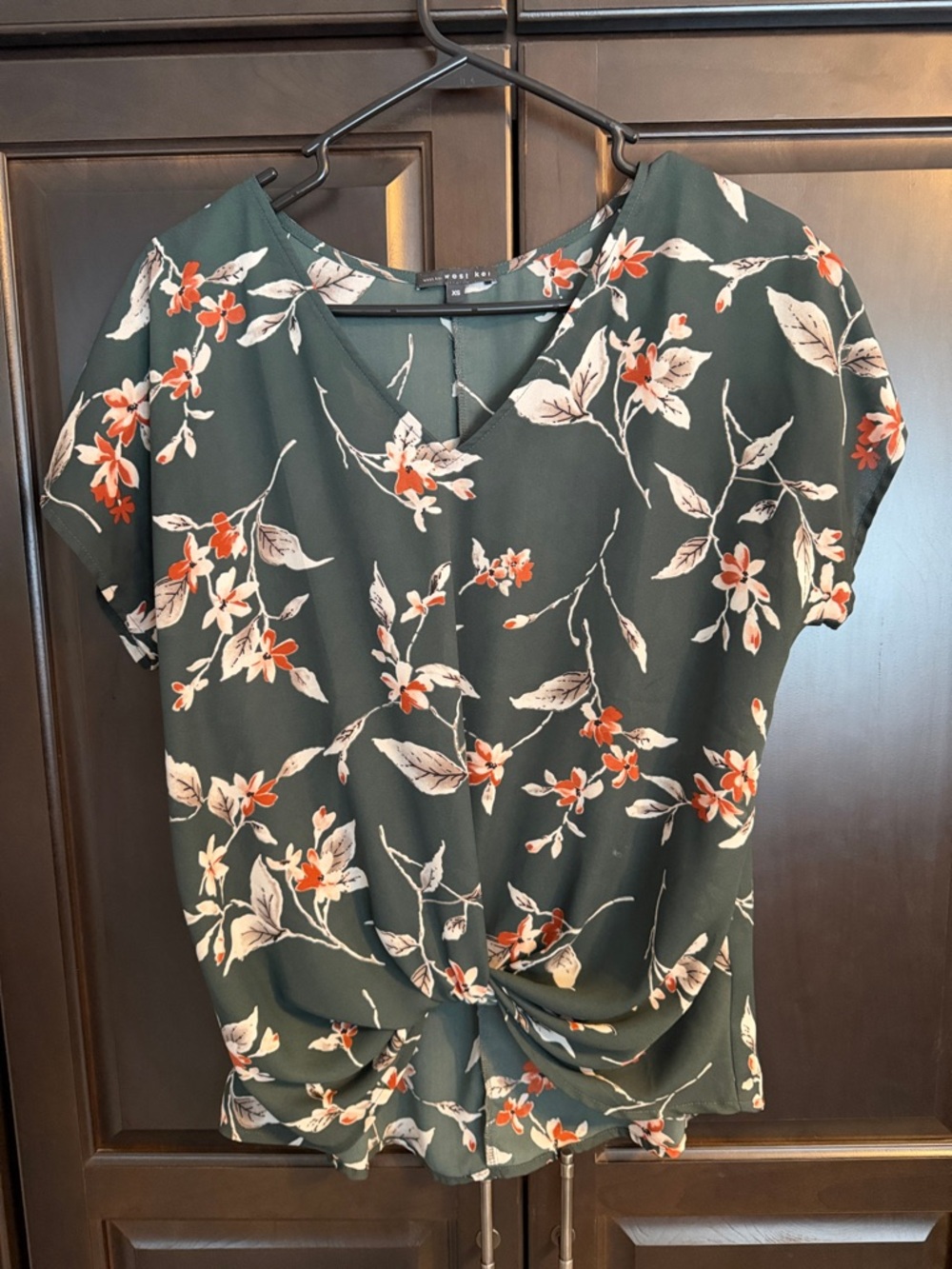 West Kei Dark Green Floral Twist-Front V-Neck Top